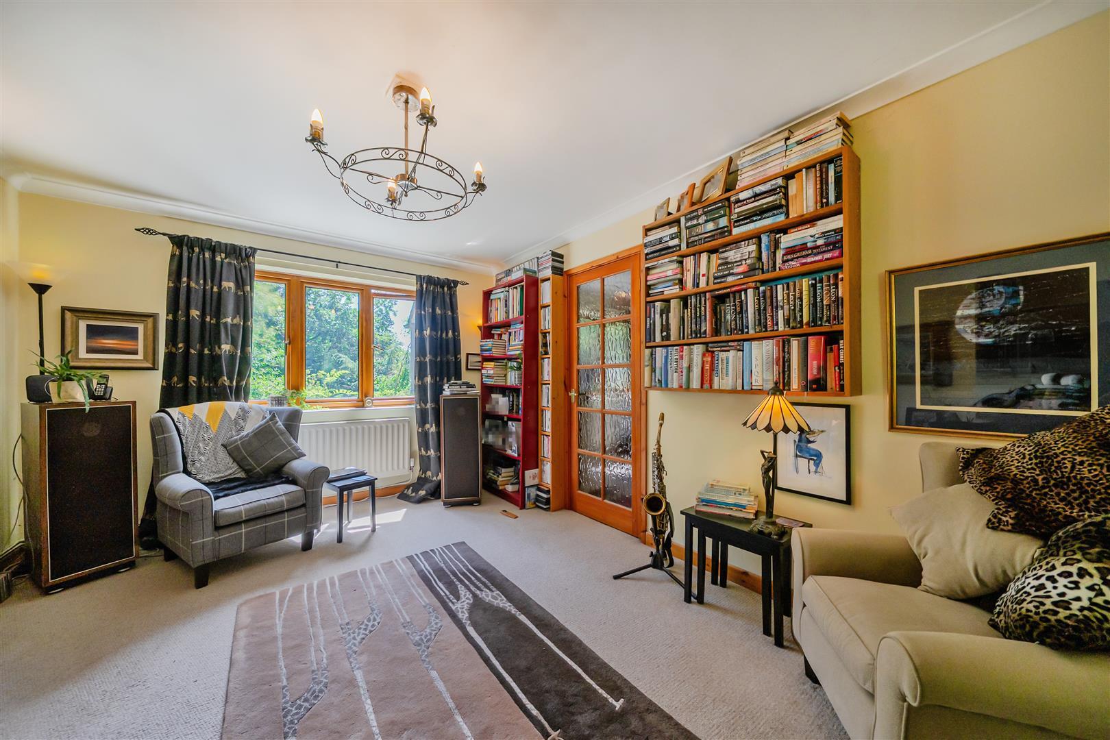 Property Image 11ffdae8-edda-4f84-94c8-56970d6eb648