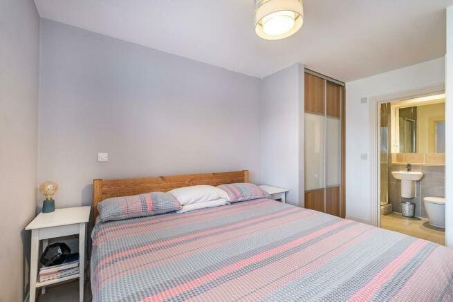 Property Image 122a04aa-cfde-4643-8954-045dac0c9322