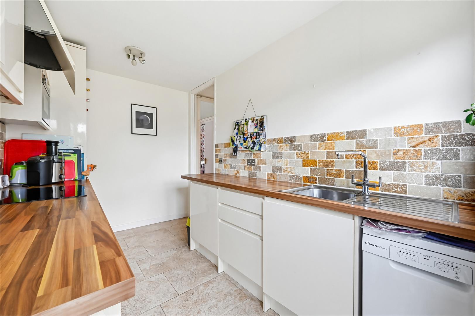 Property Image 122c08c9-2e49-4394-a139-0cbbb6579df9