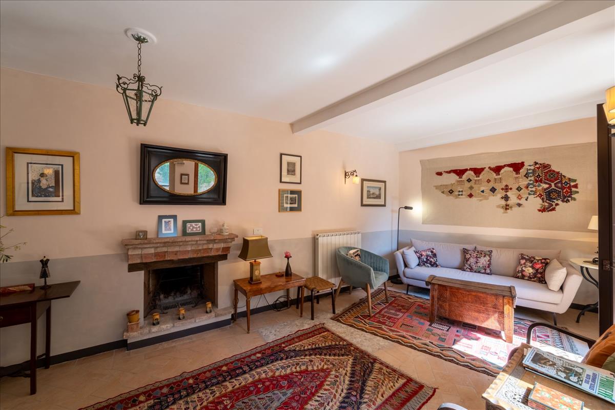 Property Image 124270a8-6a59-48f5-9cef-59a56e61b263