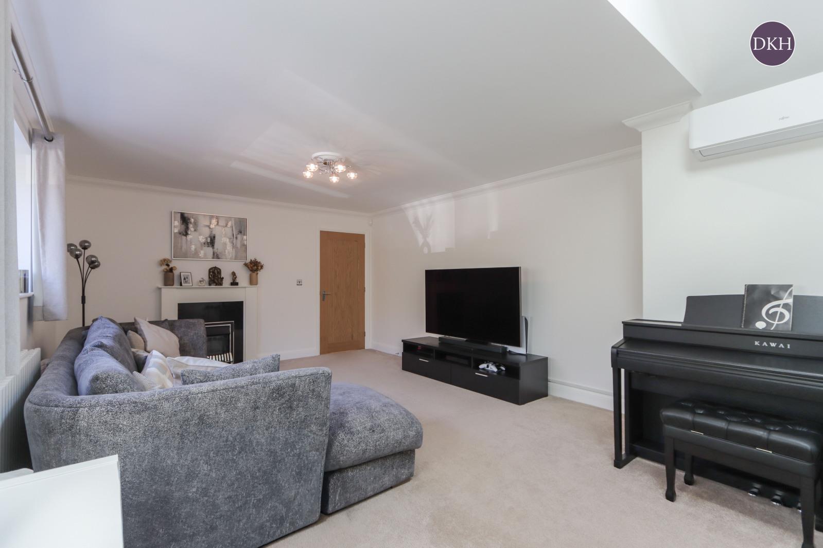 Property Image 125ff03a-00c2-45f2-9c23-d1d4e91a562b