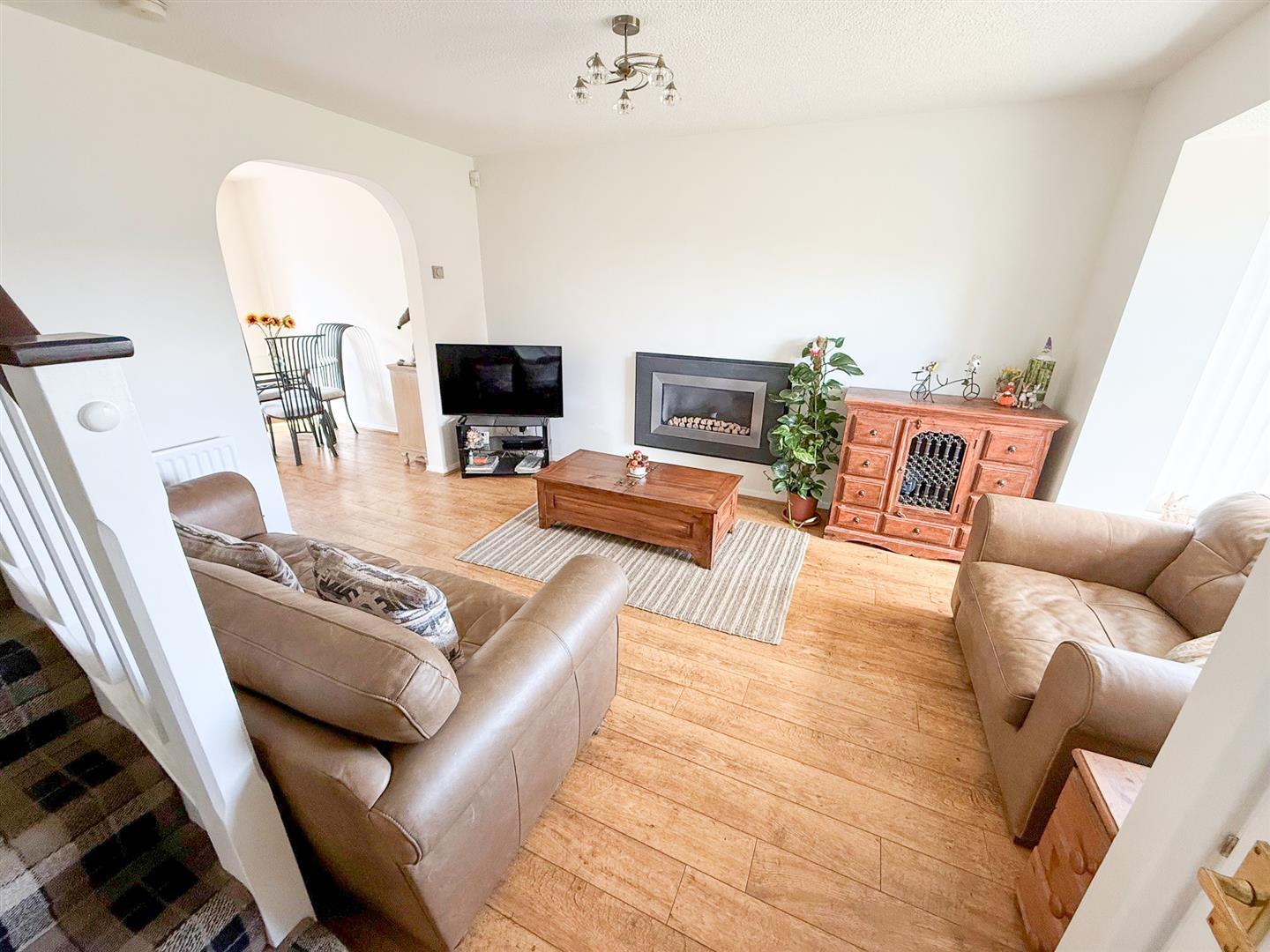 Property Image 12676028-86a1-4b09-b875-cfb5a7be7232