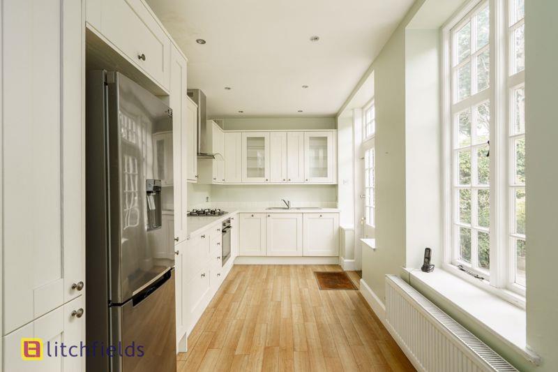 Property Image 126c1cab-61ae-4b04-8f31-585e66aba808