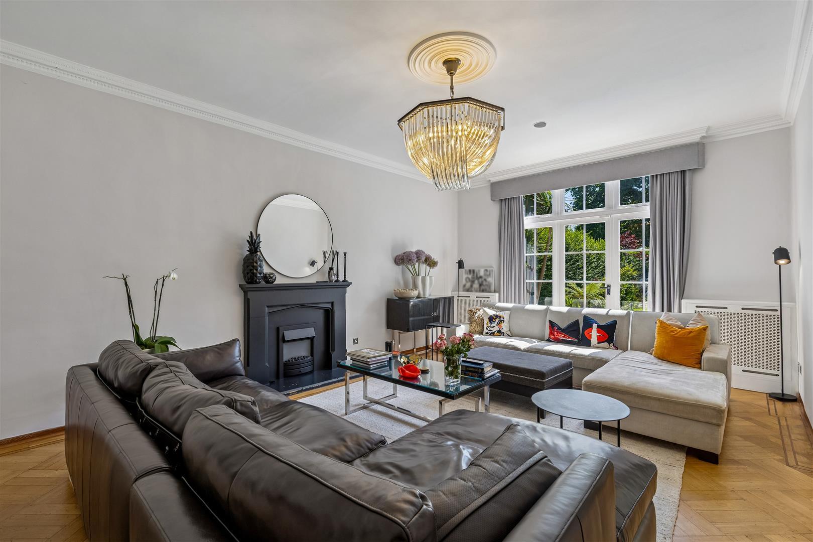 Property Image 126d6b65-99c9-49fe-8cd5-4872afa796bf