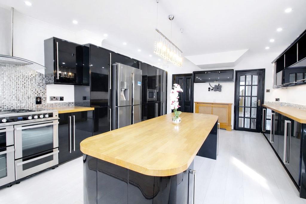 Property Image 126e5127-f558-408b-ae53-4bb92889bcd5