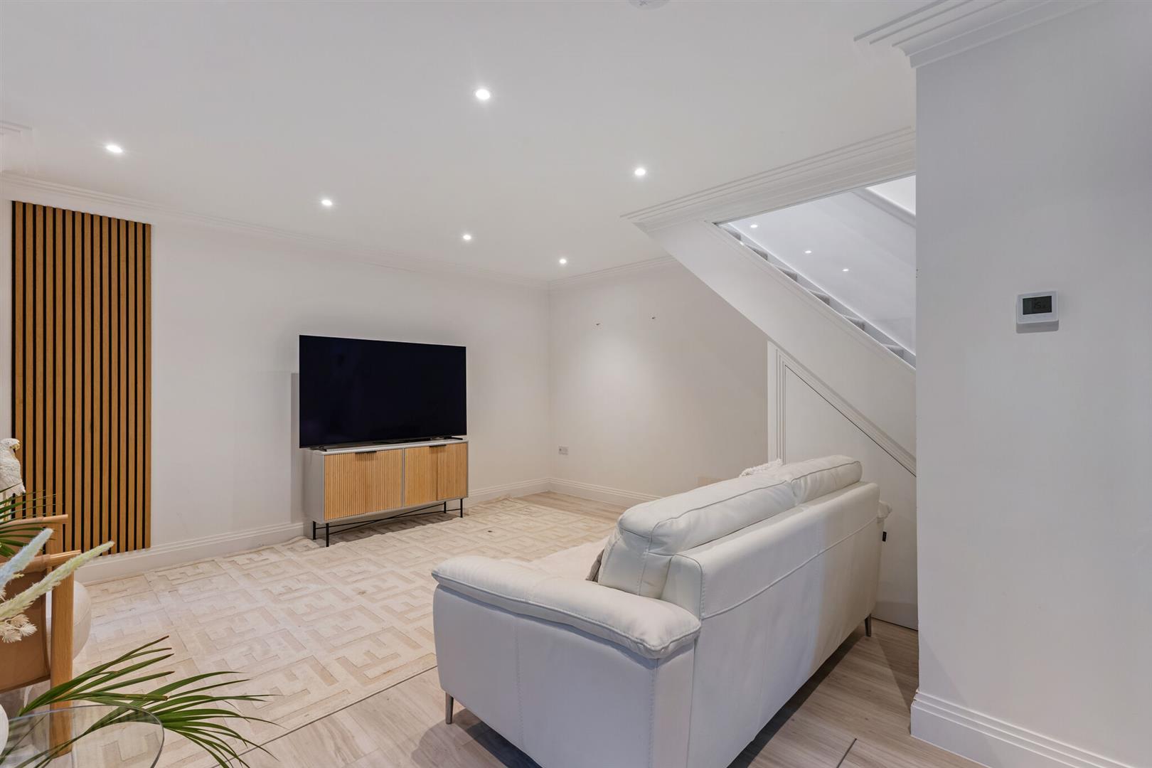 Property Image 12705fcc-ee50-499e-9a94-a6c4ecb2808e