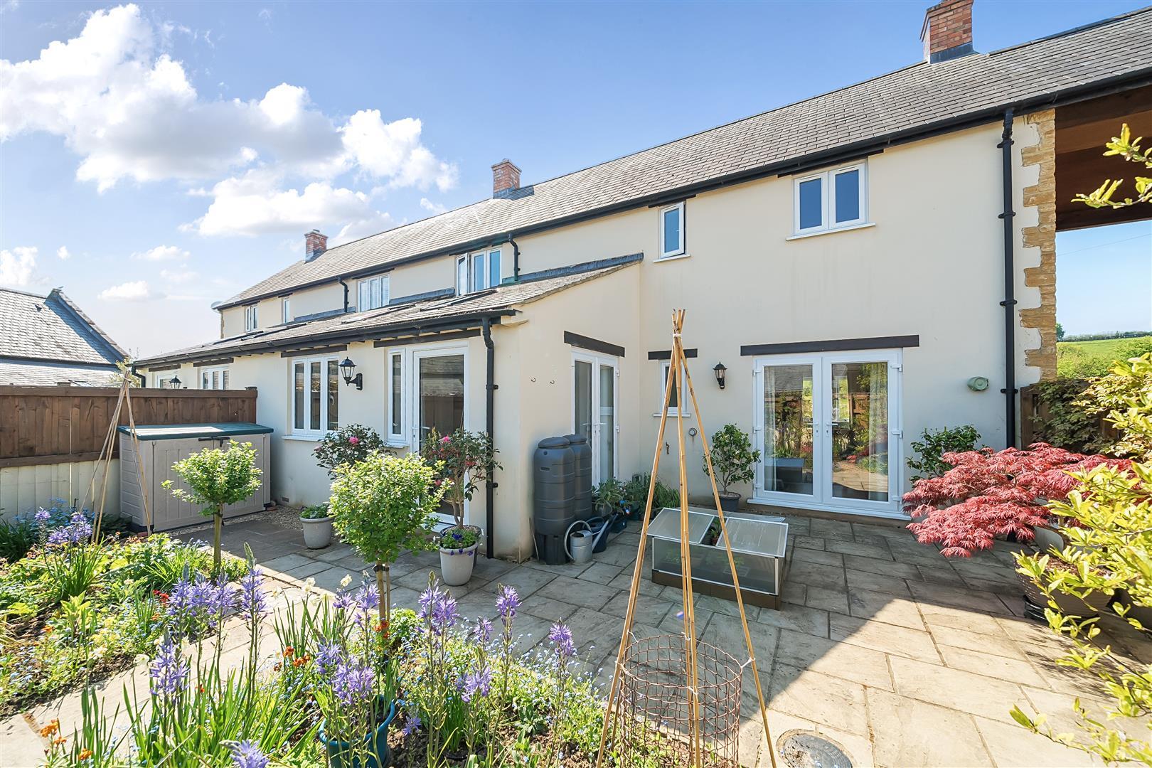 Property Image 1275e479-73b5-4c60-b2c1-8092cf1efad5