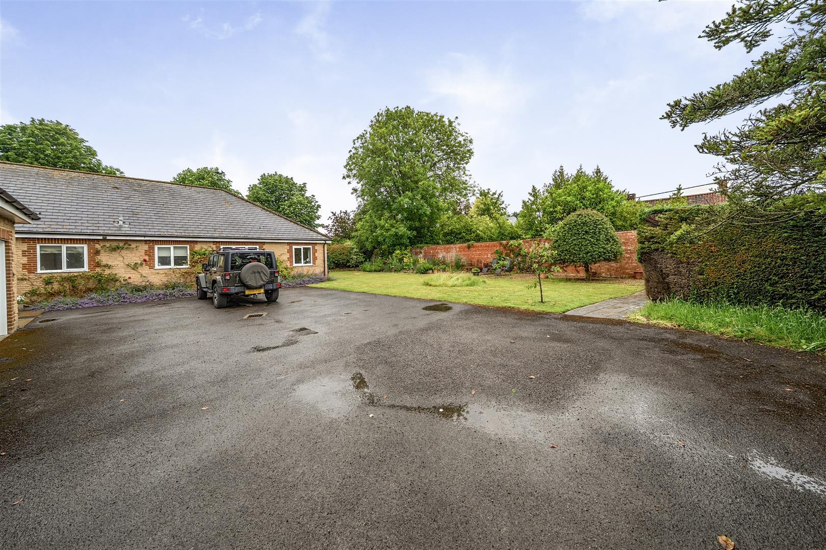 Property Image 128678e9-08b3-4390-9142-44cc6512c2d4
