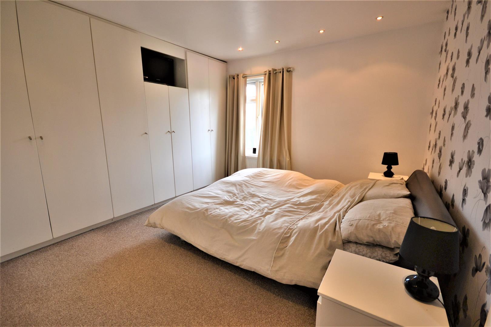 Property Image 129175a5-9ea0-4ab9-be61-167243c38d74