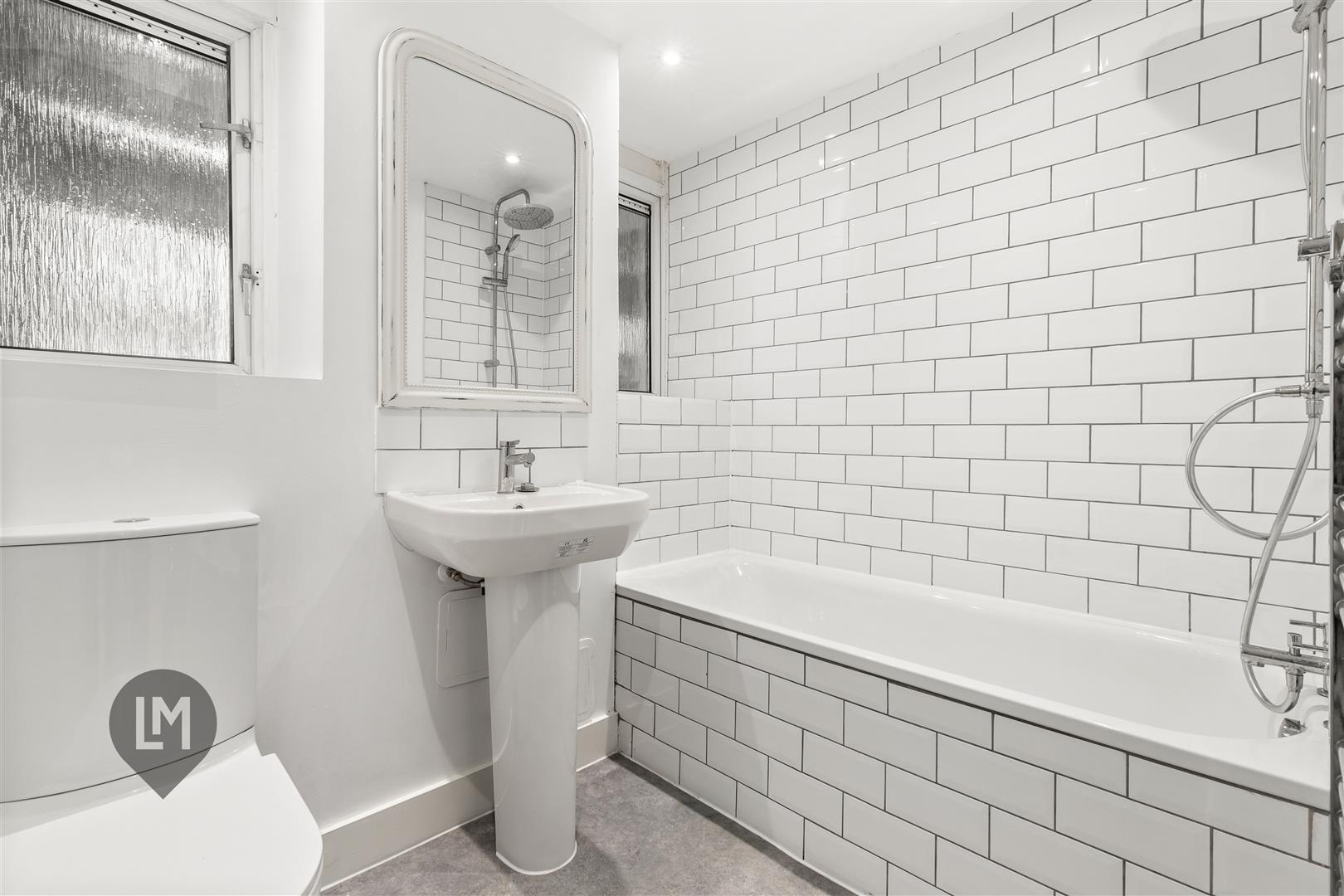 Property Image 12939605-3373-42f8-b03a-270468c12c13