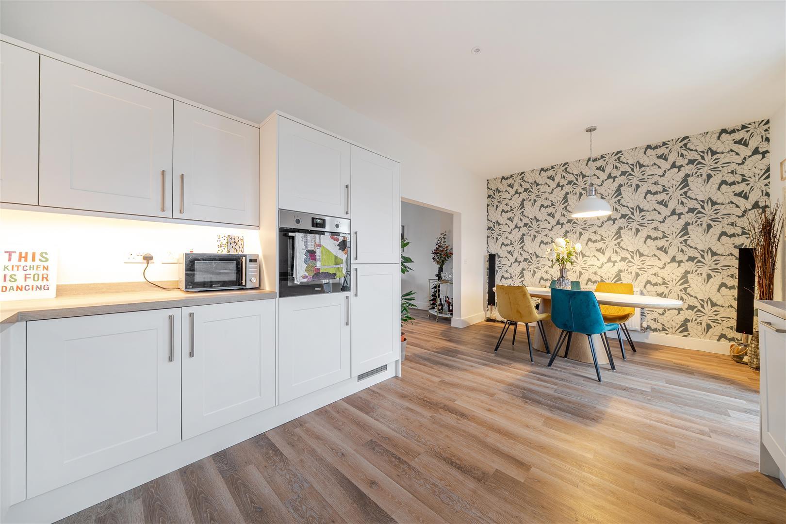 Property Image 129baa72-5fff-4e71-84bd-7b1c2d831f84