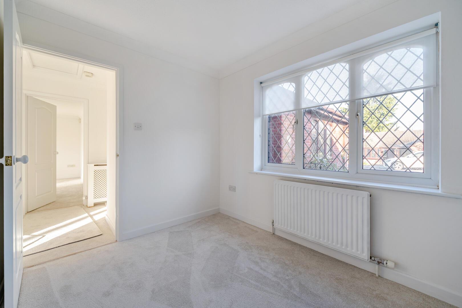 Property Image 129dcc05-1aaf-4c7b-96dd-6e42a2a5ebf6