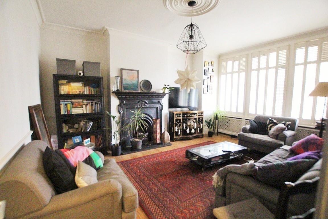 Property Image 12a24cf4-316a-429a-8711-efd6c273cced