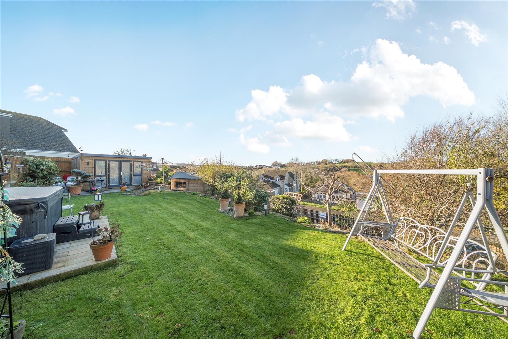 Property Image 12a45403-e539-434f-b9a1-02f98829b5e8