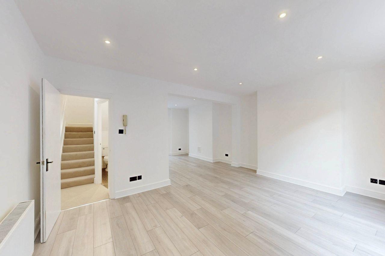 Property Image 12a49bbd-c7a0-4d66-9c33-345351f2e278