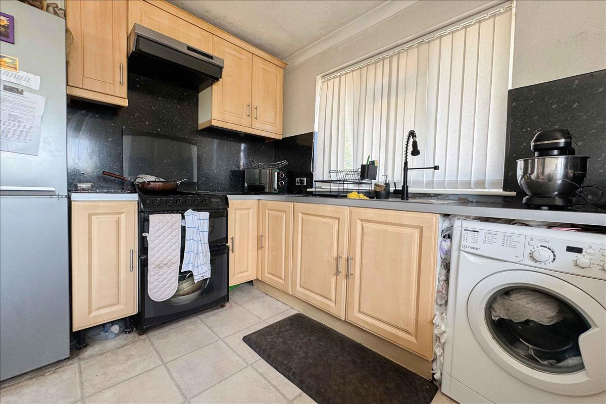 Property Image 12ad3ce9-f0e5-43d5-8739-414ba8fdf8d6