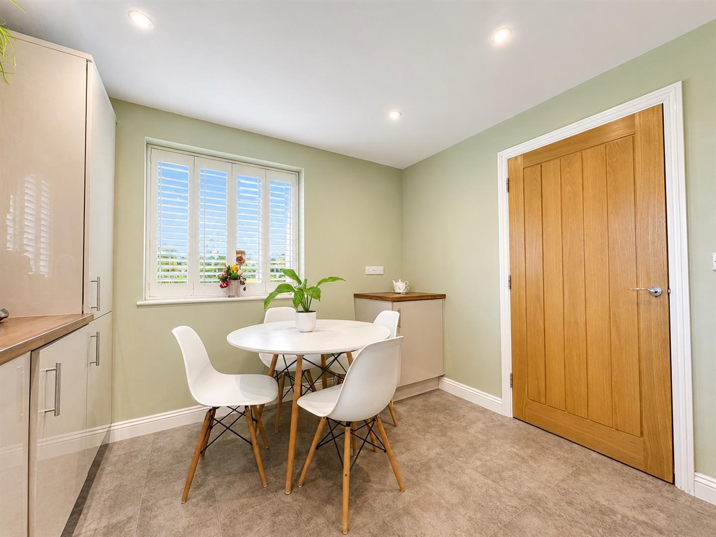 Property Image 12b08aa9-bd73-4ec4-839c-4feb5108177b