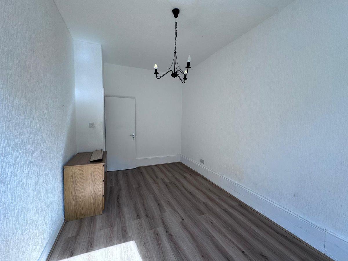 Property Image 12bd724d-c393-402a-a79e-115d3c5ea57a