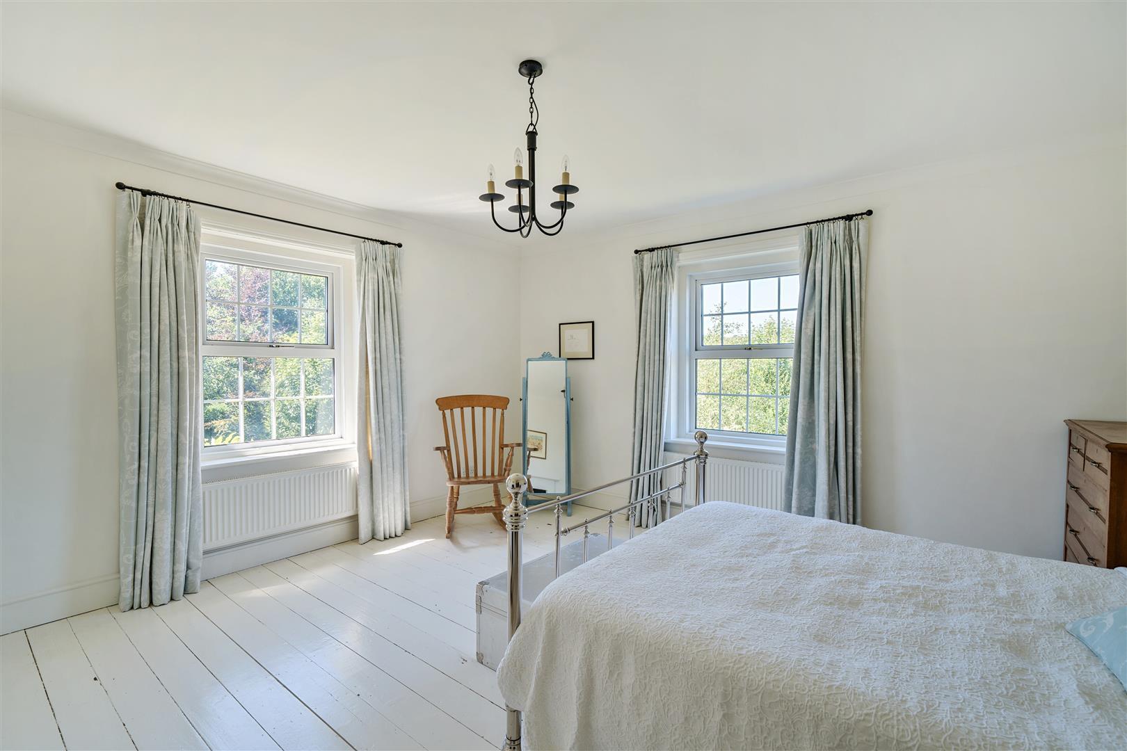 Property Image 12da562c-1472-4e6a-8929-1915d0cdf4d2