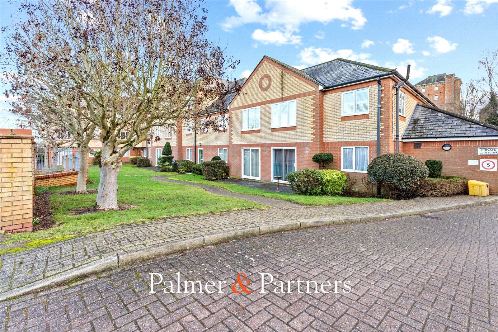 Property Image 12e2950c-0193-4328-85b1-641d9400918a