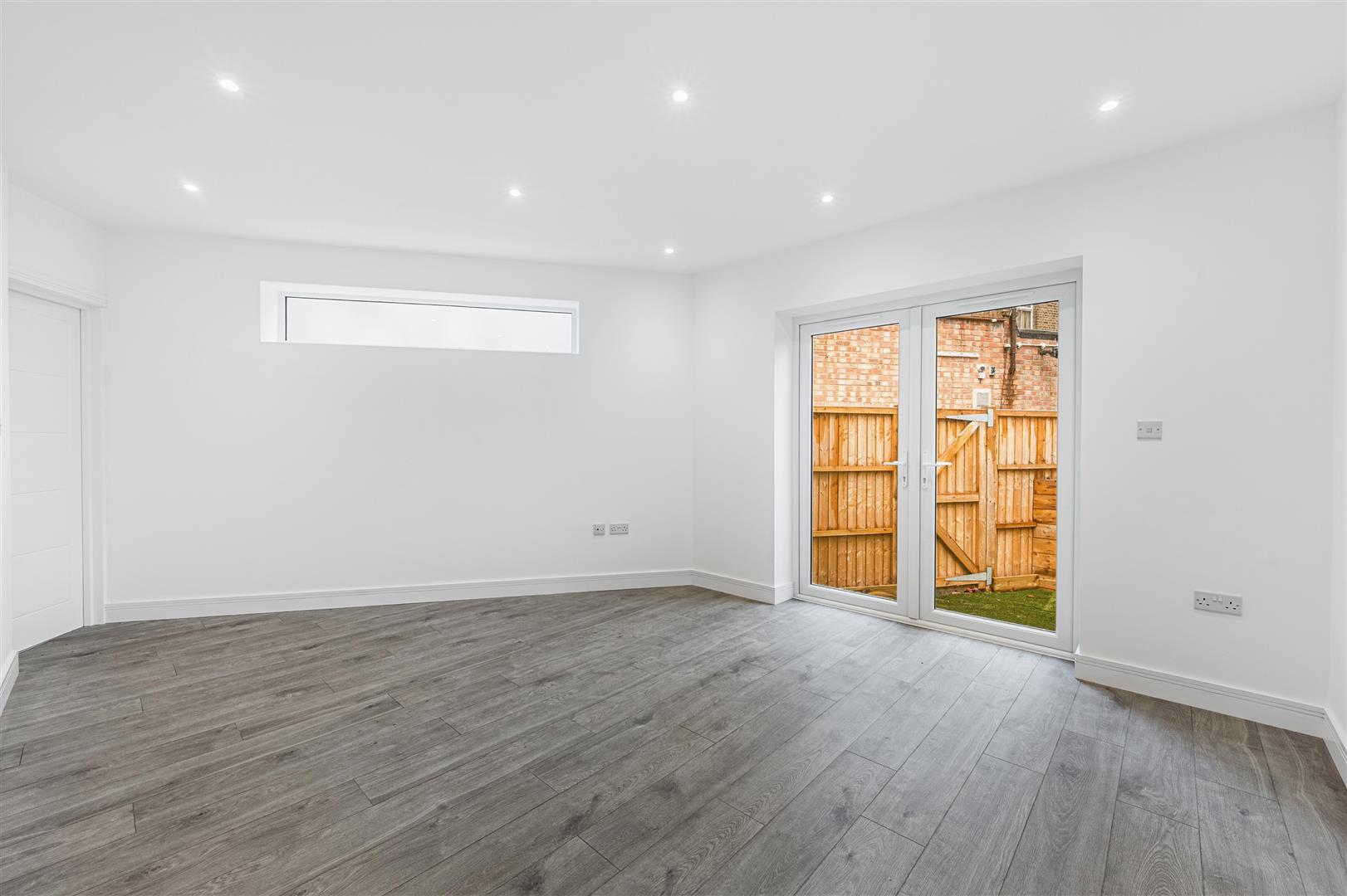 Property Image 12e743cc-443d-447e-ace3-aecbb3dad1c2