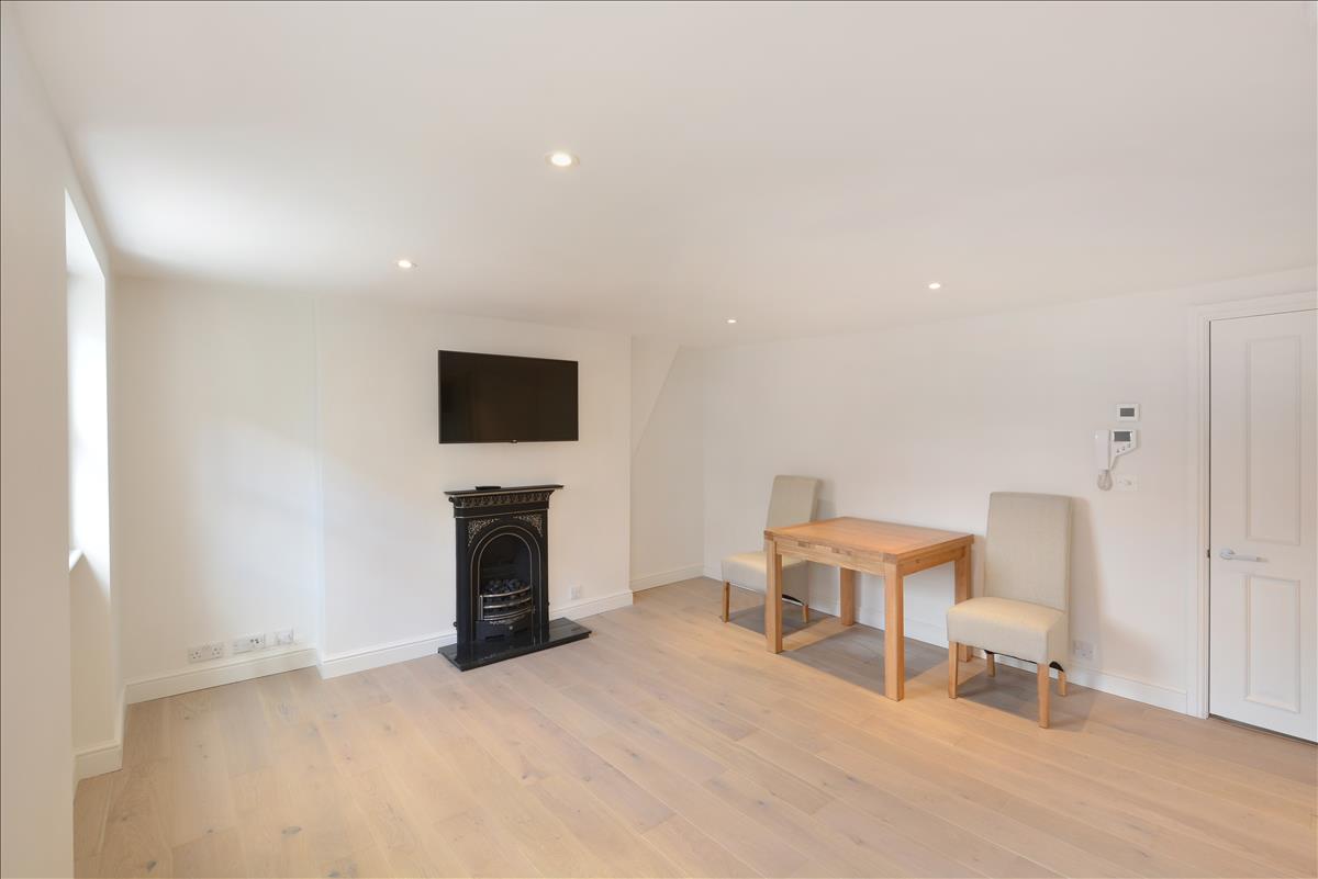 Property Image 1305ef13-053a-45a0-9444-033f4ec44005