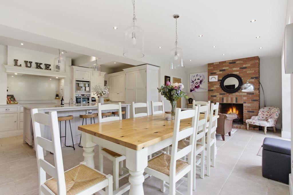 Property Image 130d66a6-5cbb-4732-82cd-56b99c65ba9b