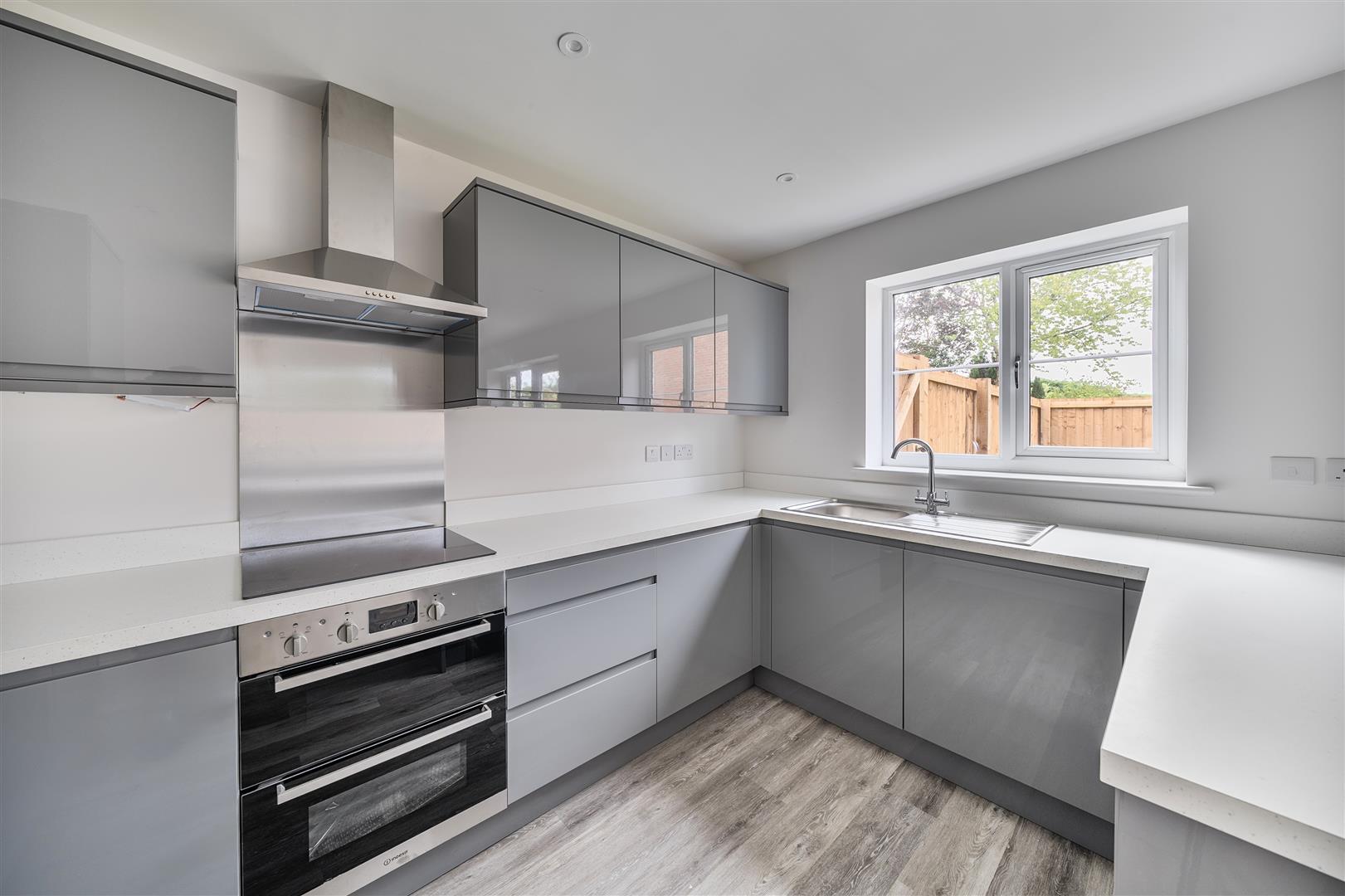 Property Image 131348db-eb0d-4c6a-951e-021a849b0f73
