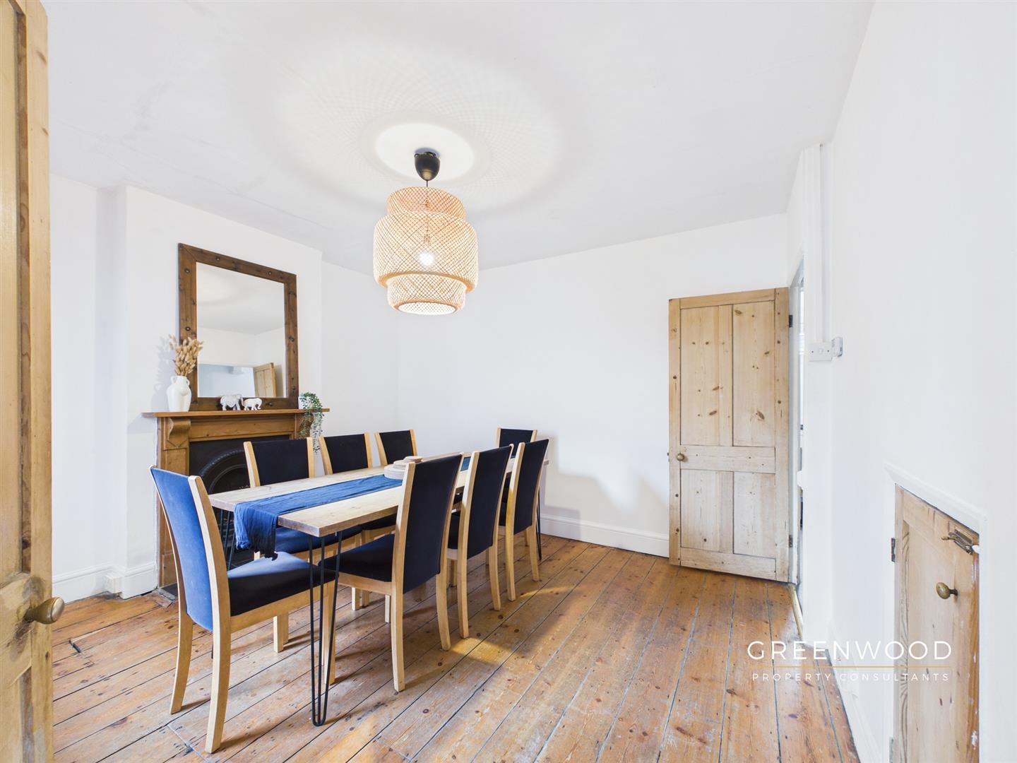 Property Image132a22c8-8ebe-4a3f-9555-3d4444368705