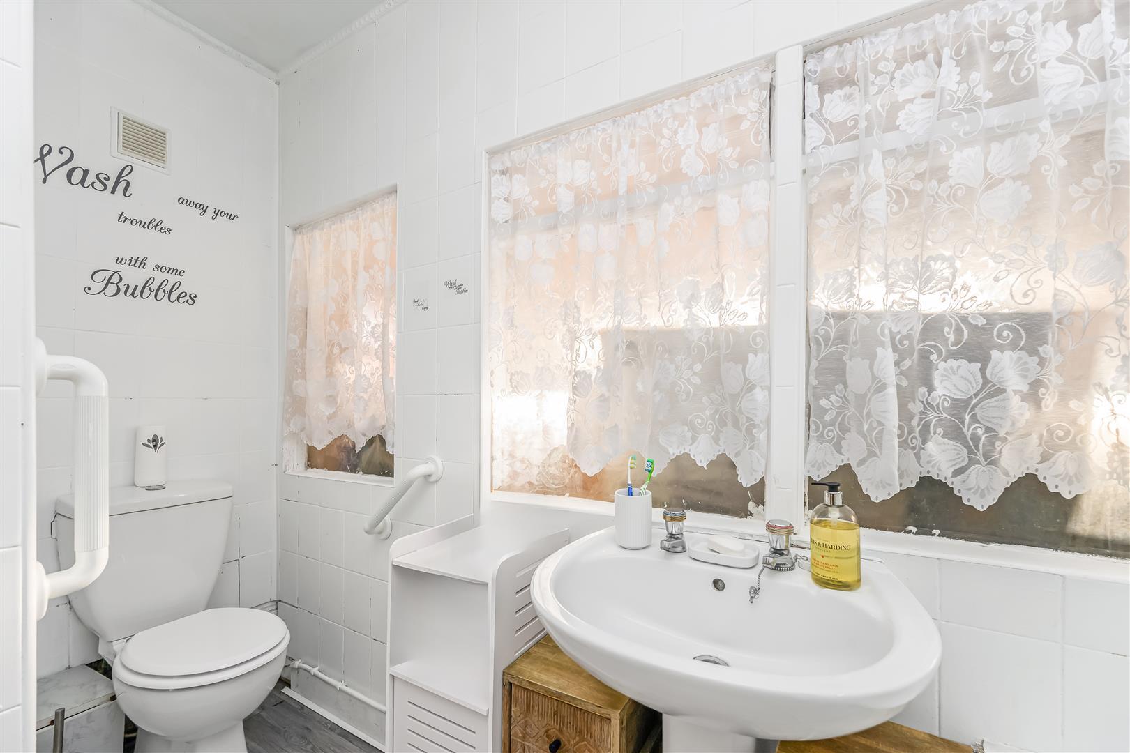 Property Image 1338279d-0579-437f-a33b-1ff73df935c1
