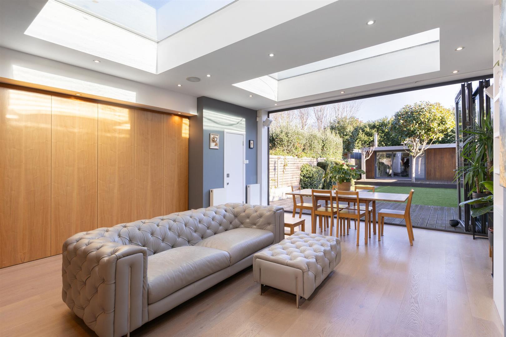 Property Image 134e3b60-d684-4f70-a6de-21c8a8369138