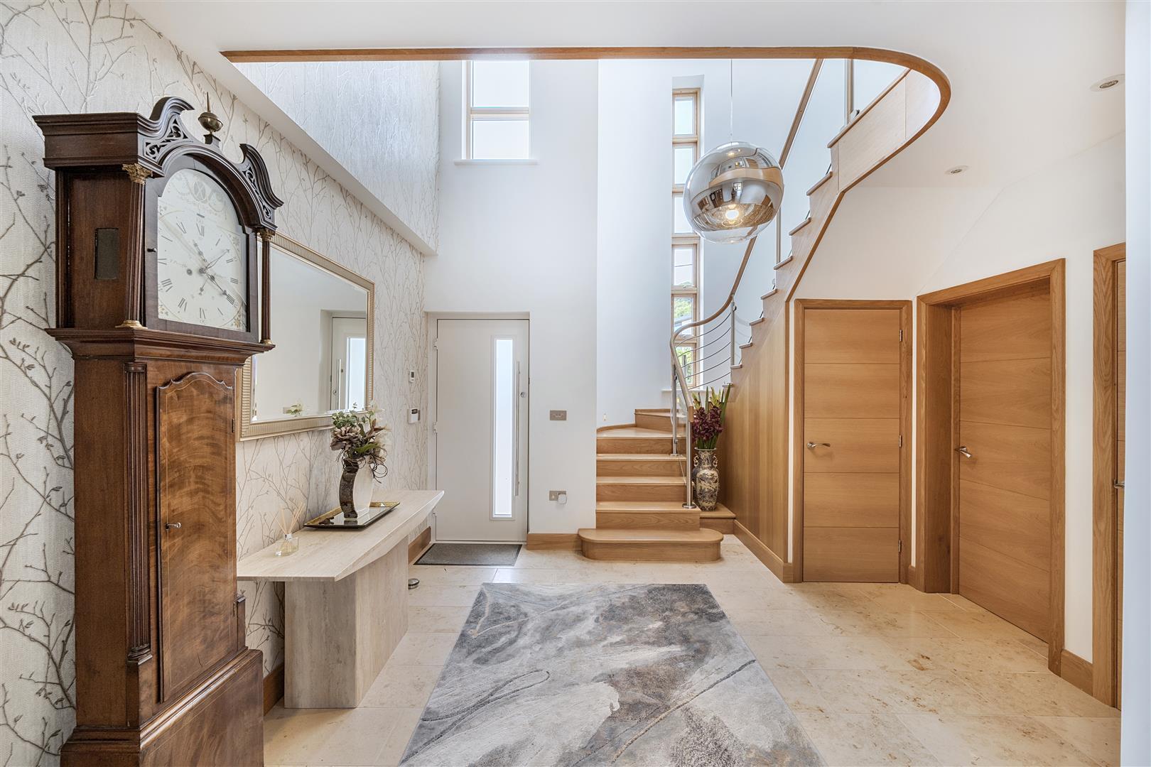 Property Image 135e18d1-b48a-4924-83bf-0976378646f0