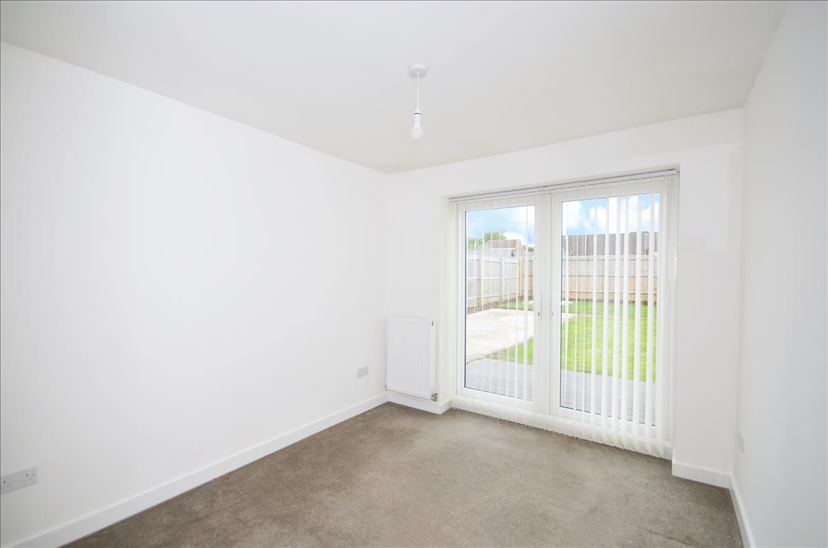 Property Image 13640540-6195-47d4-a2cf-eca6f516902f