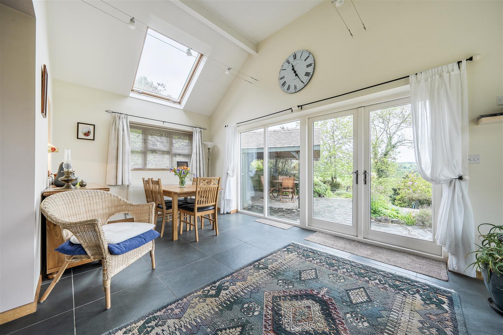 Property Image 136c2e7b-8fbf-40d8-9856-1aa942858f2c