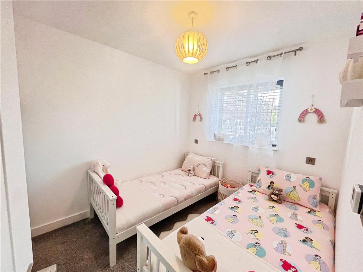 Property Image 1373a360-d82f-40be-9fd8-387de1211018