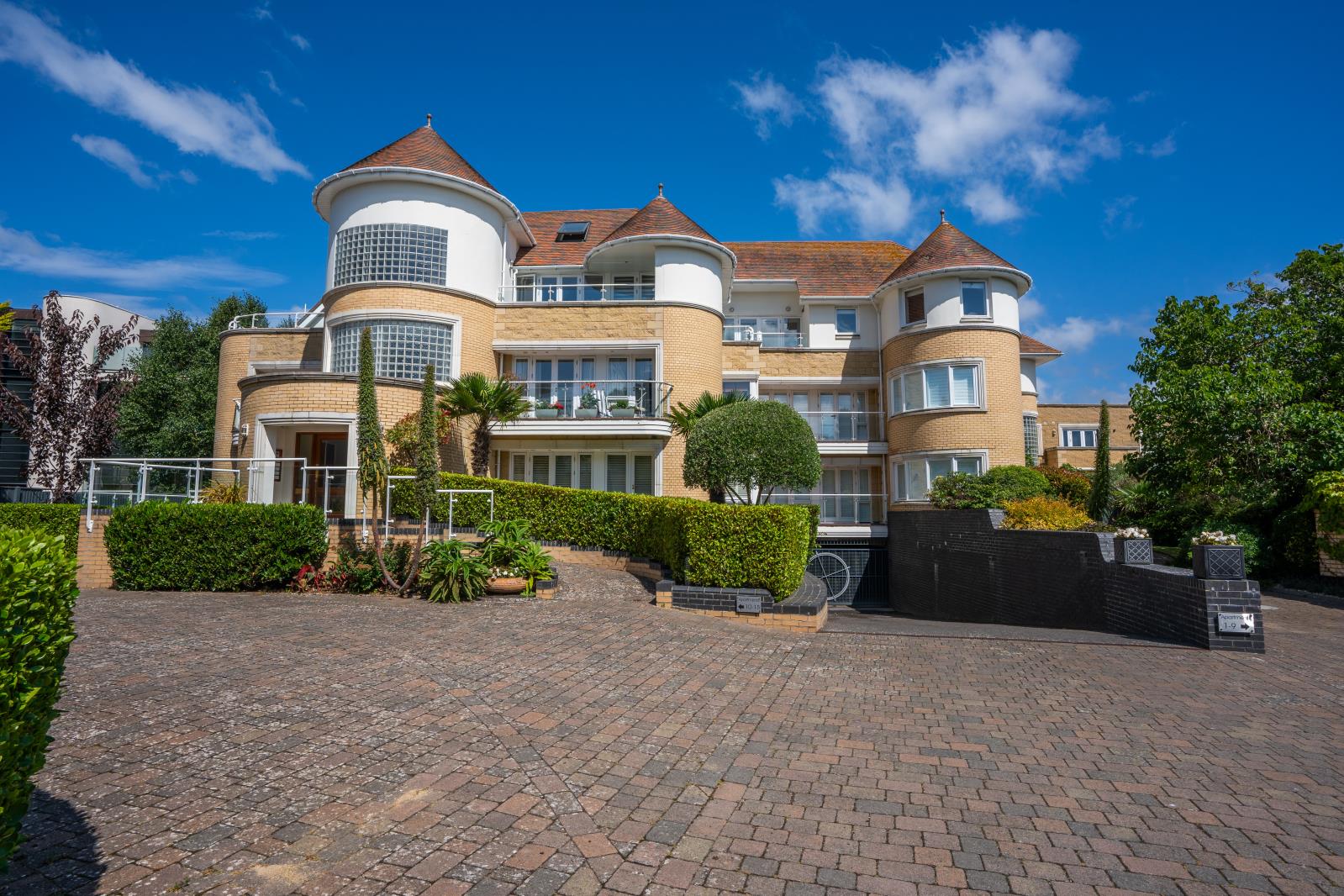Property Image 137b0ac0-db05-4cba-9d3a-9300da0ede49