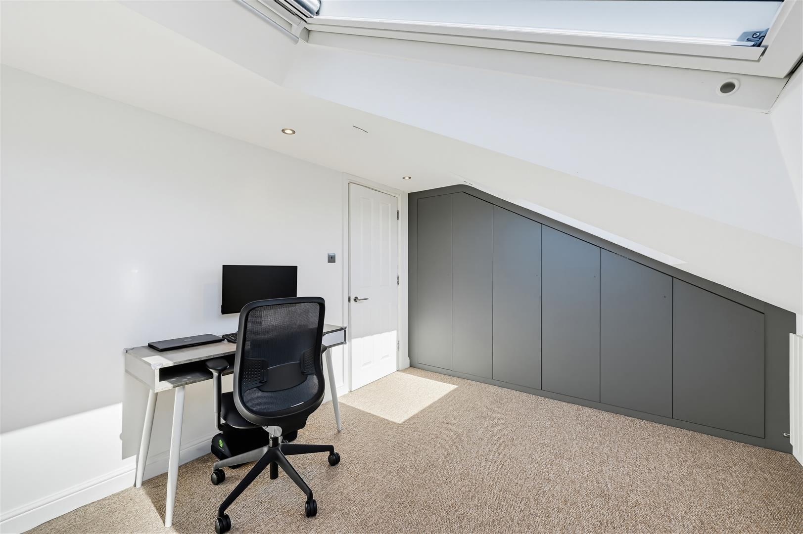 Property Image 138d5e95-d03f-43e8-8d0d-70fc145d17a8