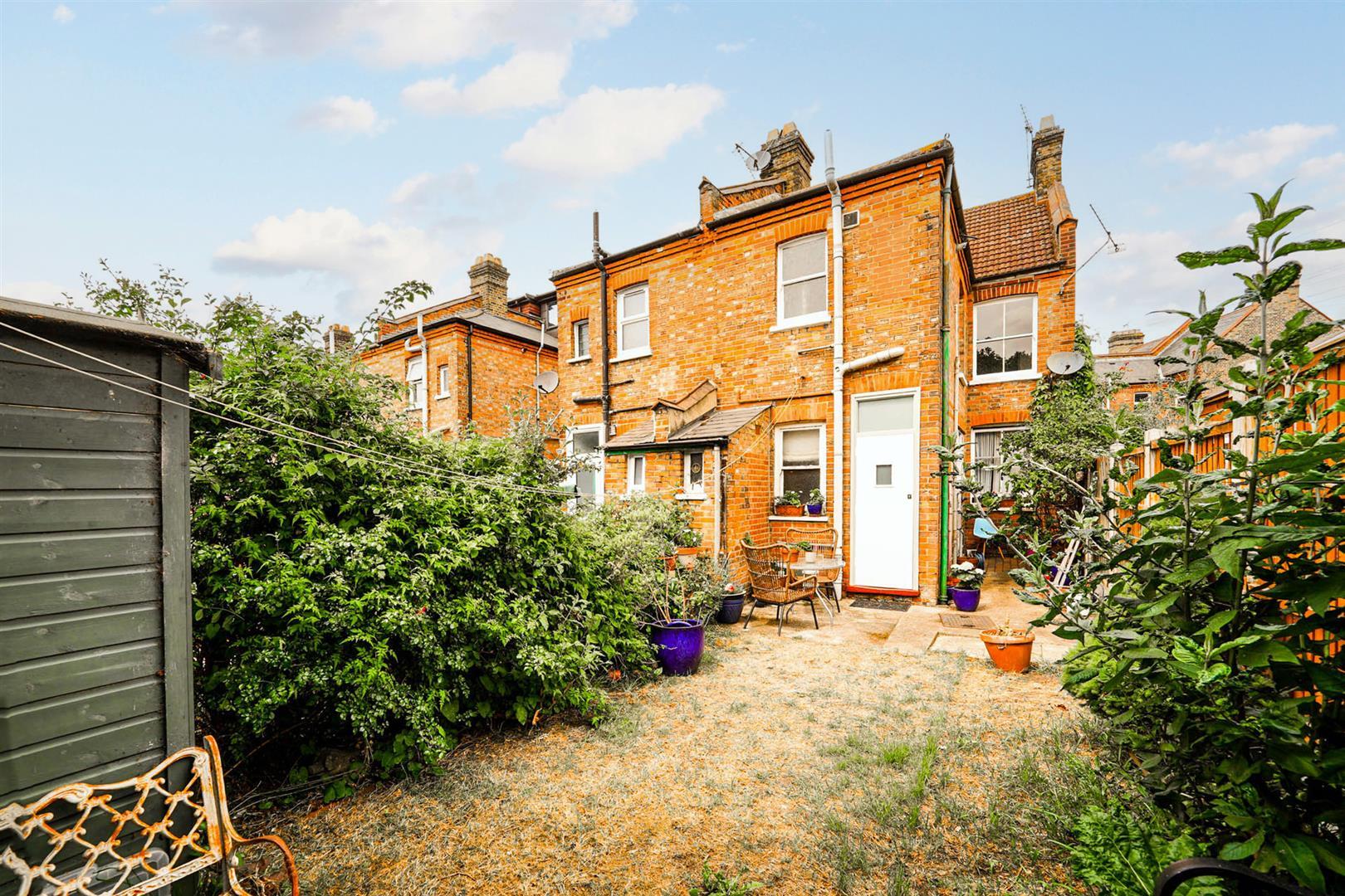 Property Image 1397348f-a019-4c18-8d98-0522d58c3c83