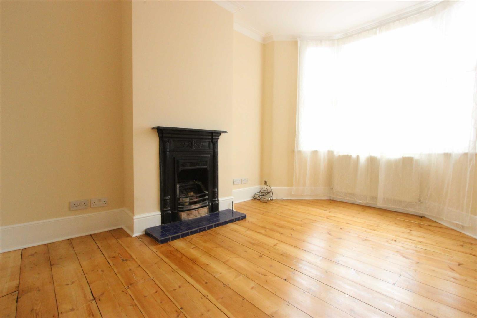 Property Image 139952bb-8916-41df-9a2c-b3a26ee0e33e