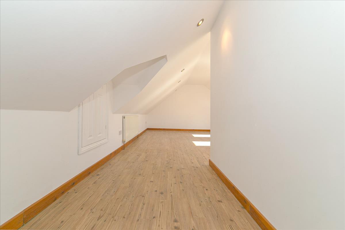 Property Image 139db1a7-47d8-4ee4-8492-1e457237f5c7