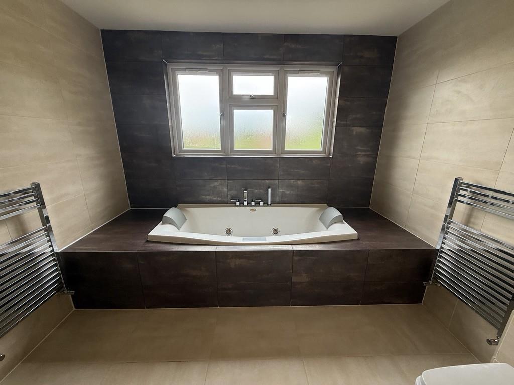 Property Image 13c39793-6802-460f-9985-fee2df0b22d8