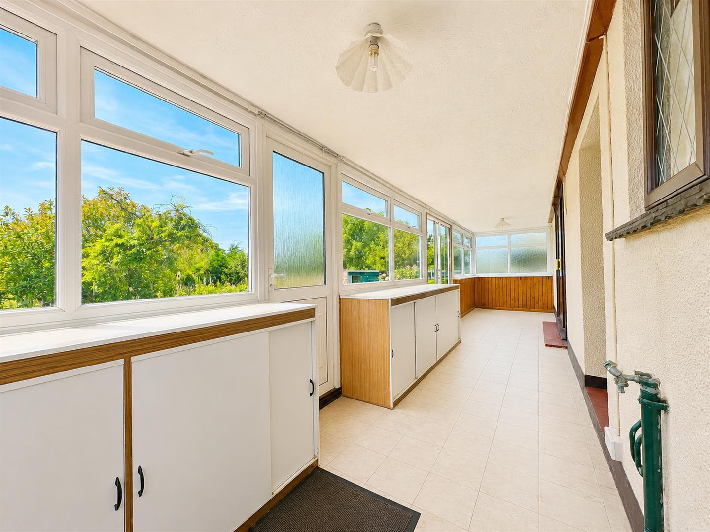 Property Image 13c98e99-b0b9-4743-a98d-6fbce8b212c9