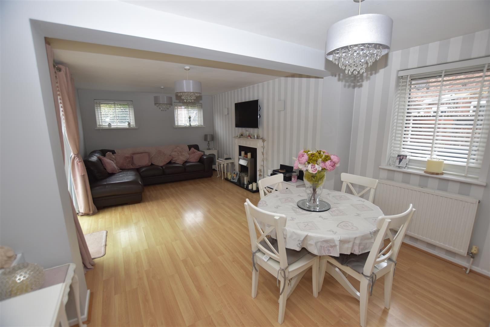 Property Image 13cfbcb4-00ad-47ff-b0b9-30a7cd51f05b