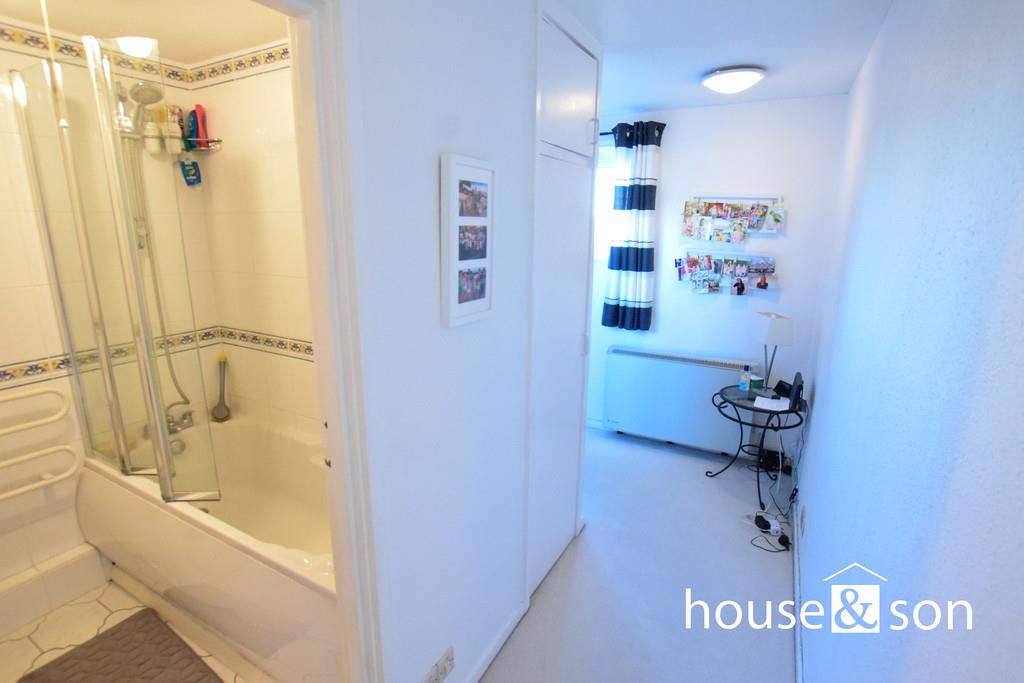 Property Image 13db0741-b411-44a6-934f-7f39a034ef1d