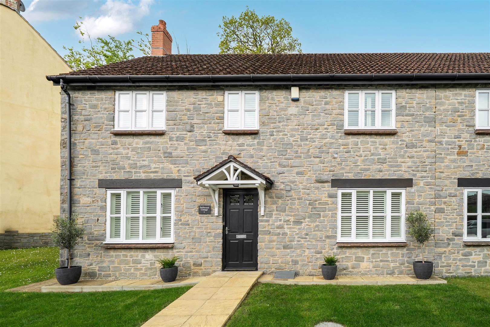 Property Image 13dcbe84-ad21-4aa5-a307-36b252bb0b4d
