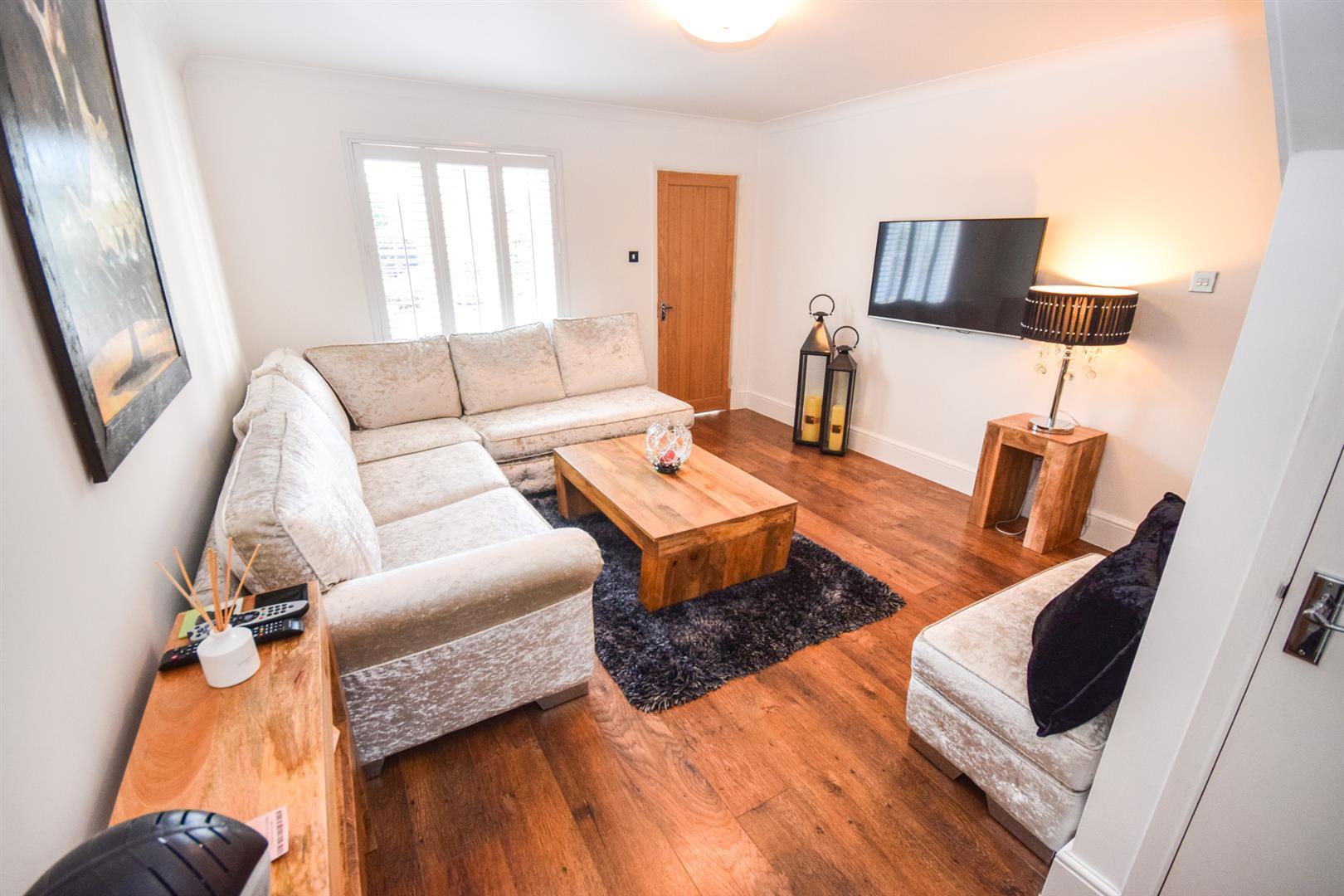 Property Image 13e77384-3235-4437-8666-f4dafaf753aa