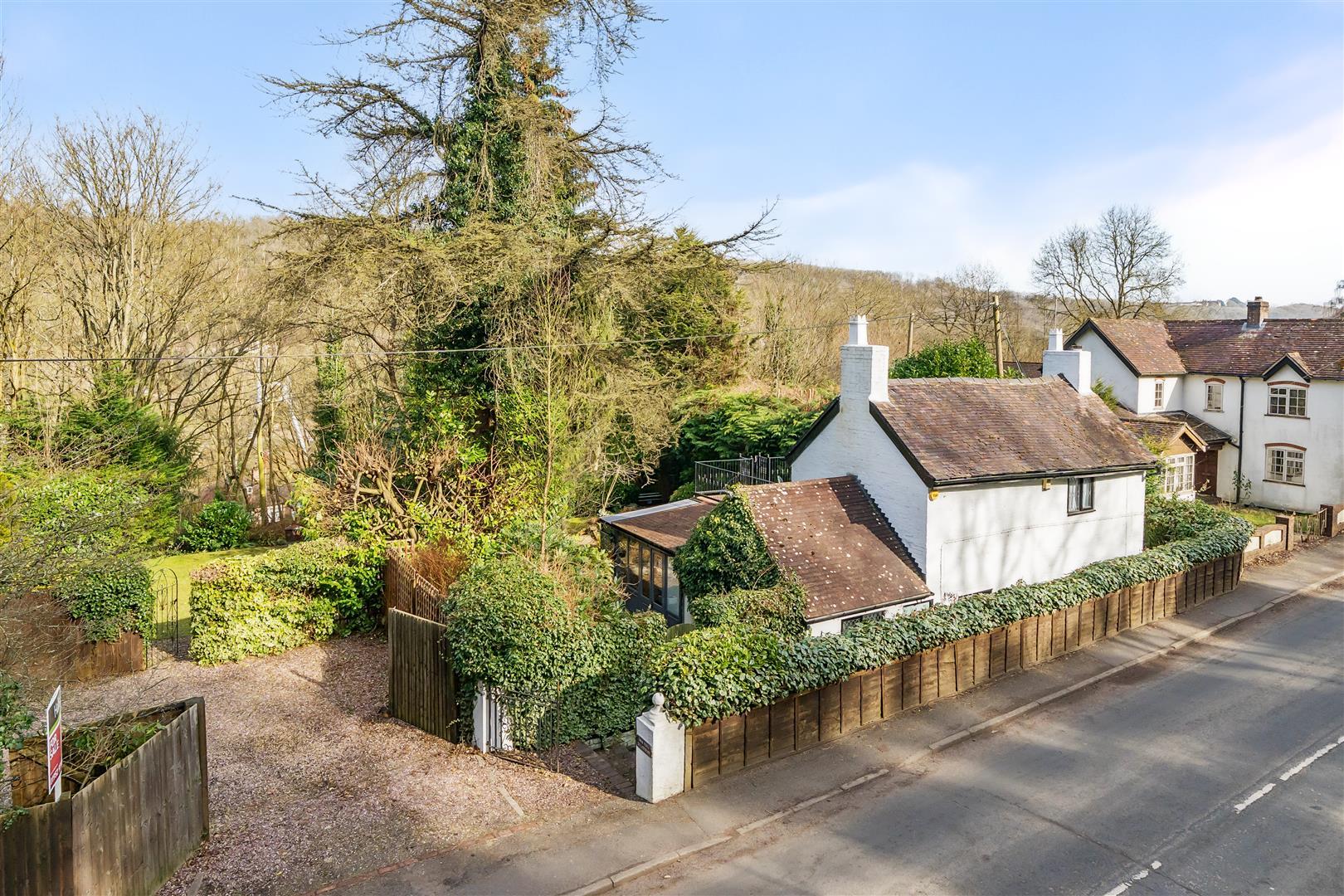 Property Image 13fd191f-d0c8-416e-82d7-f8c513826dcb