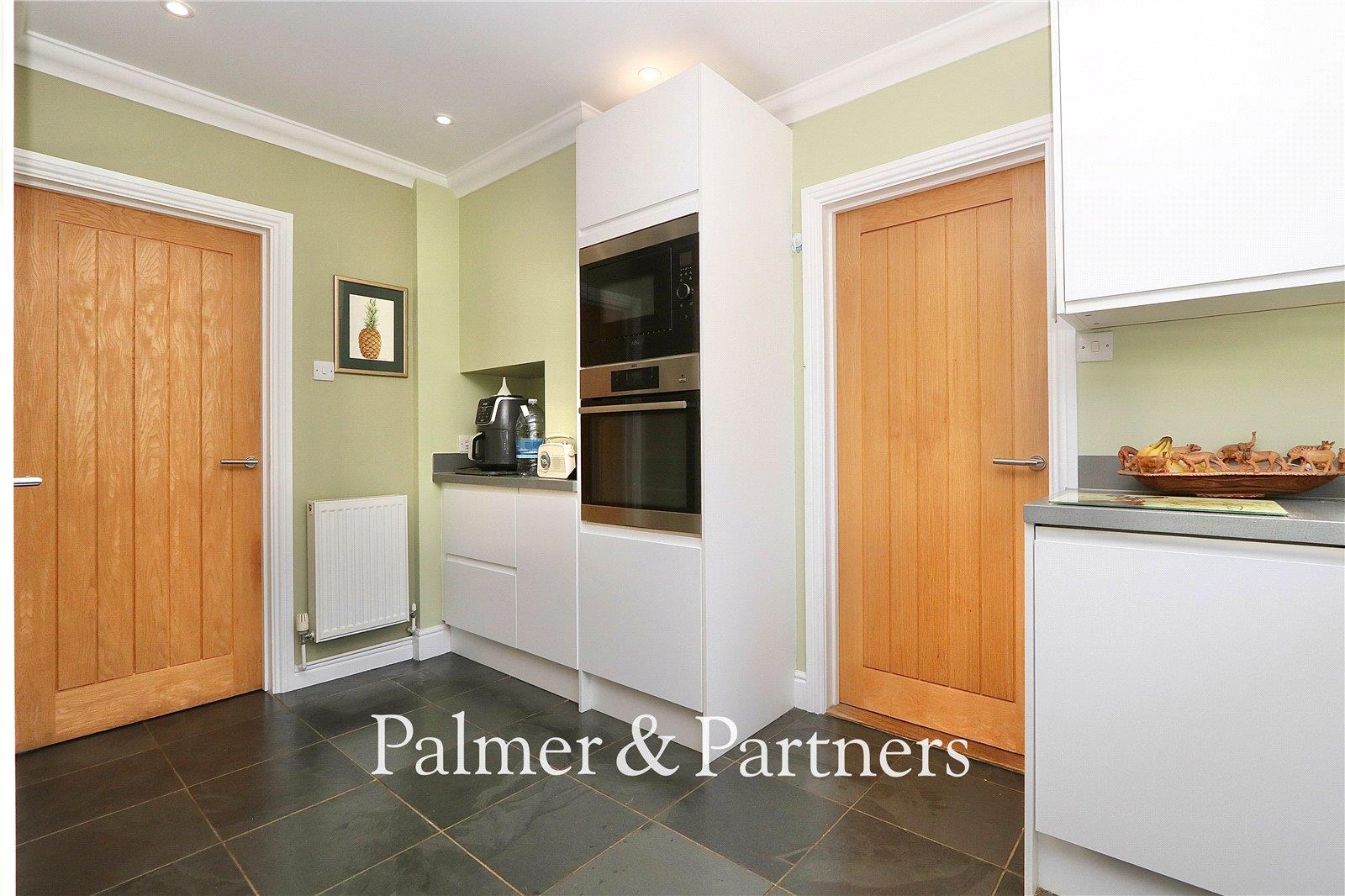 Property Image 1402da19-003e-4040-bae1-d00222f17b0e