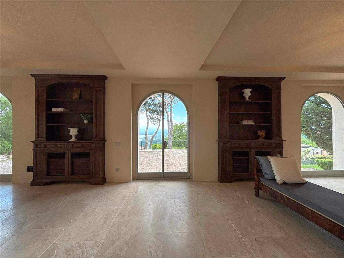 Property Image 1439f3c3-4668-4879-8768-449ff567dbab