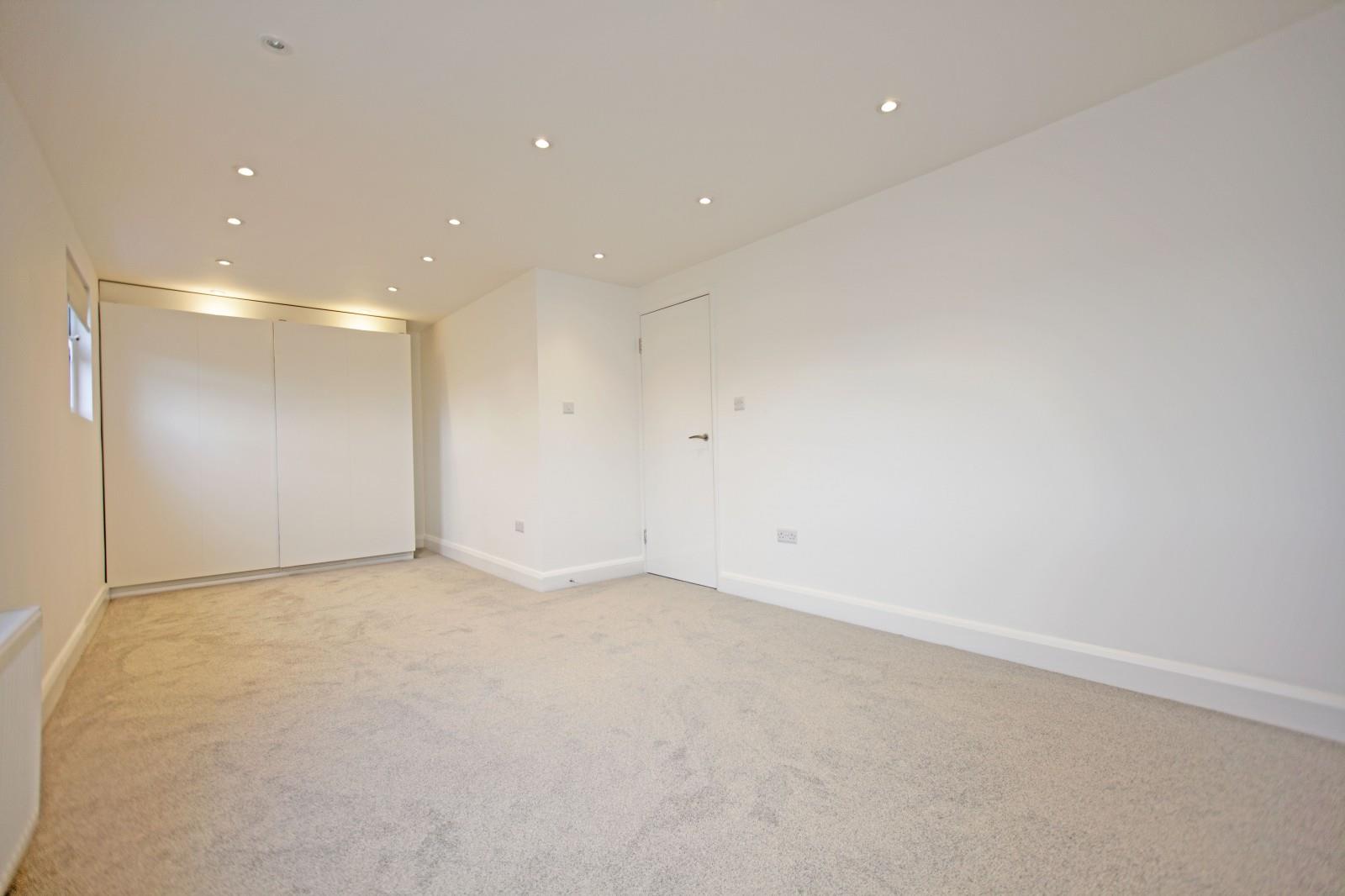Property Image 144297df-3004-466c-a877-69517d4bc6f0